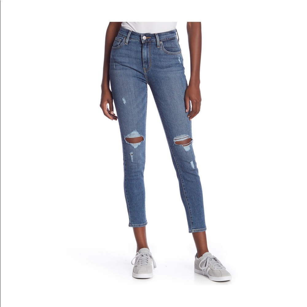 Levi’s 725 high rise crop skinny jeans